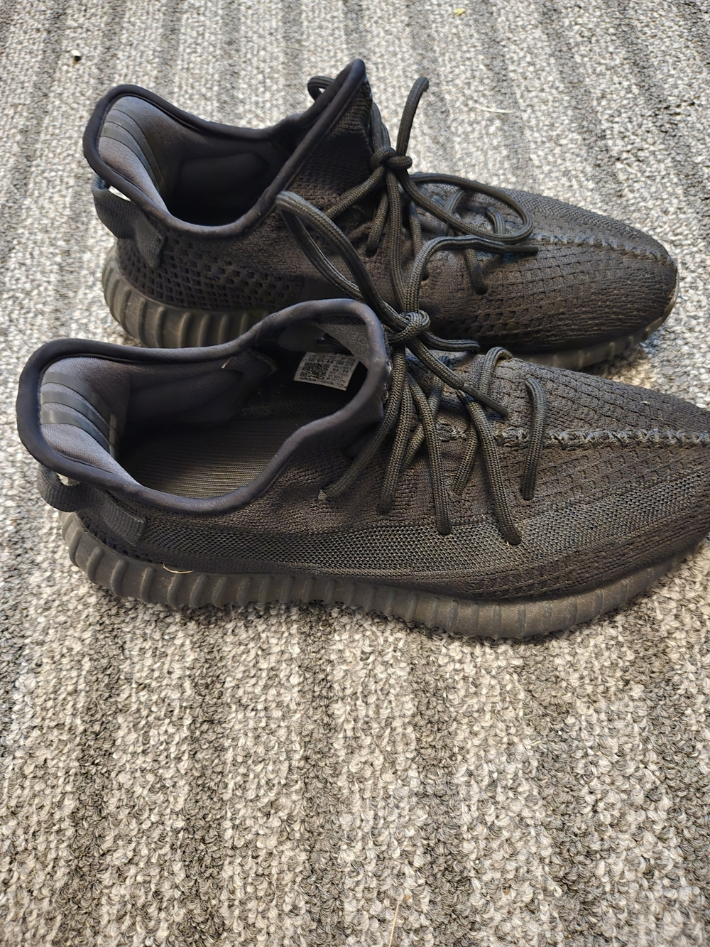 Yeezy Boost 350 Black